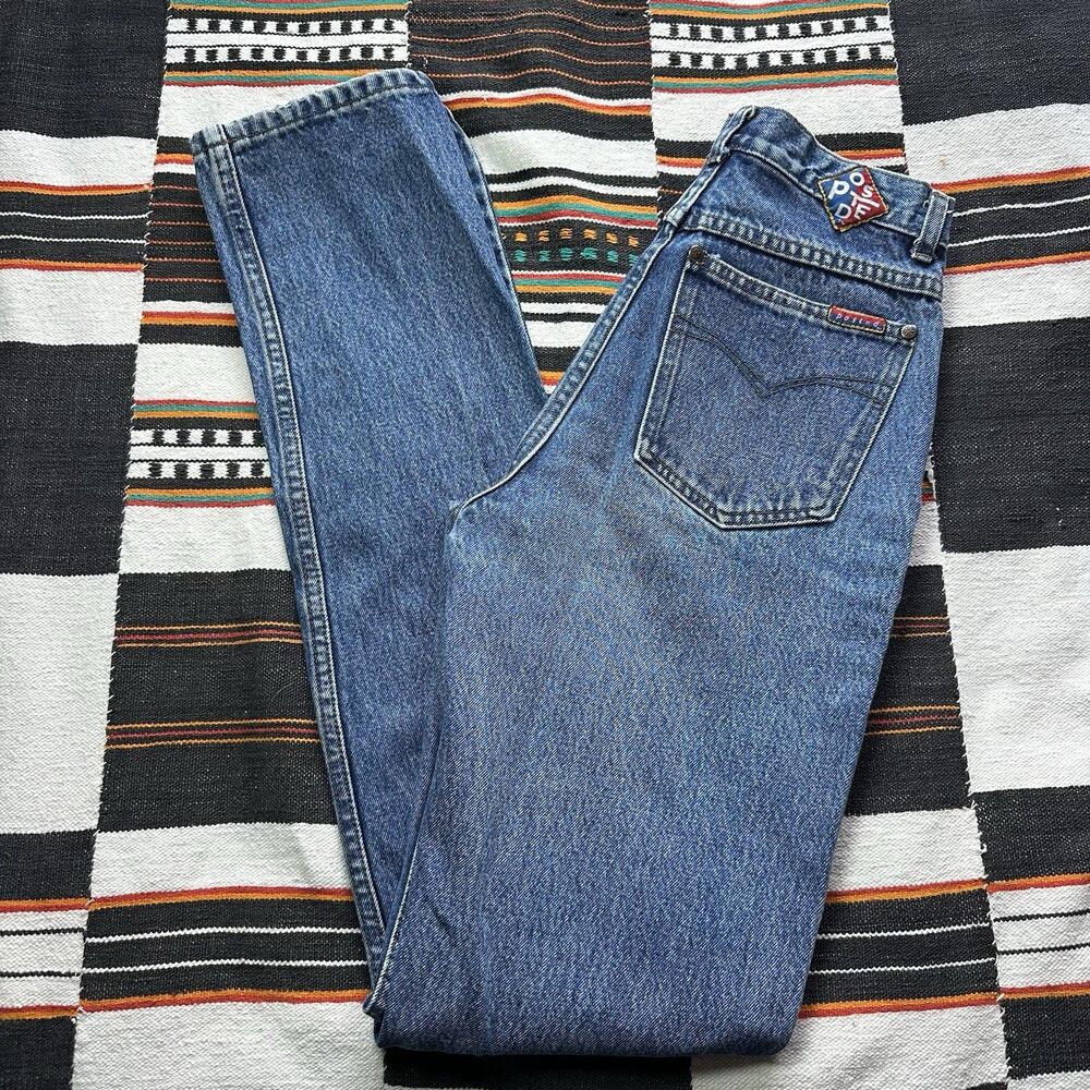 Vintage Posted Medium Wash Denim Slim Jeans. 100% Cotton. 6 Pockets. Size 24/34.